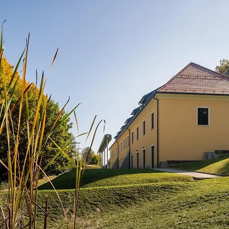 Dvorec Trebnik - Sobe Hotell 3*