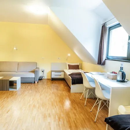 Dvorec Trebnik - Sobe Ξενοδοχείο 3*