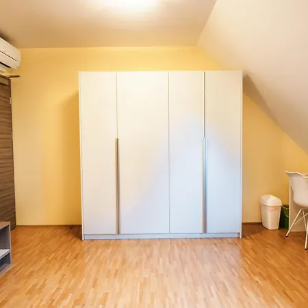 Ξενοδοχείο Dvorec Trebnik - Sobe 3*