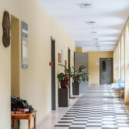 Dvorec Trebnik - Sobe 3* Slovenske Konjice