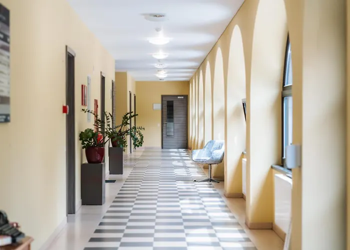 Dvorec Trebnik - Sobe Hotel 3*