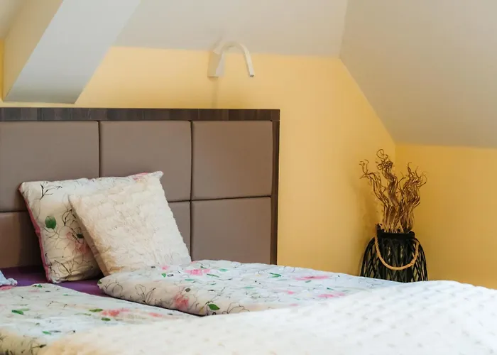 Dvorec Trebnik - Sobe Slovenske Konjice