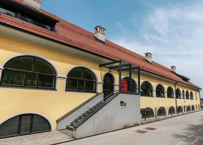 Dvorec Trebnik - Sobe Hotel