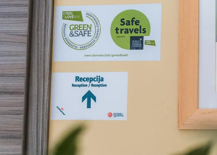 Dvorec Trebnik - Sobe Slovenske Konjice