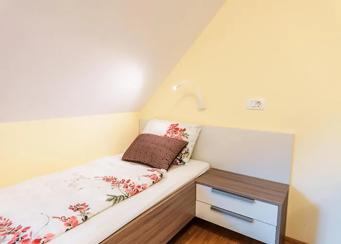 Hotel Dvorec Trebnik - Sobe 3*